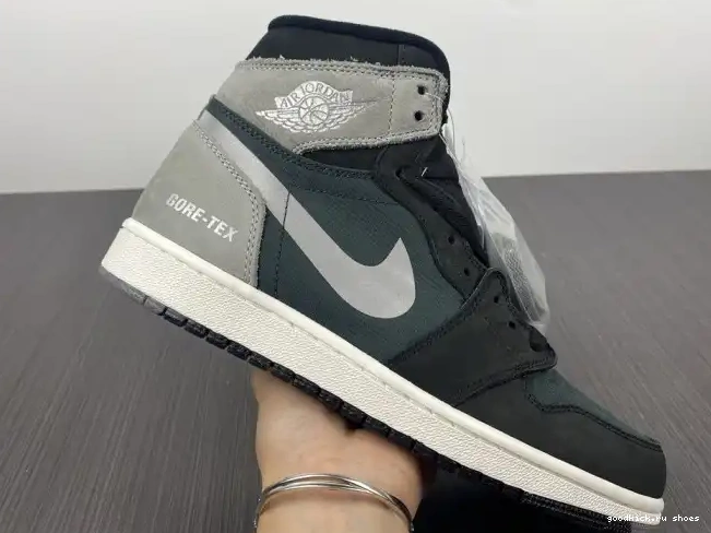 80% Off Sale Grey Jordan Retro Black DB2889-001 Element Particle High Gore-Tex 1 0420